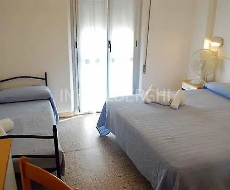 Cecchini Hotell 2*